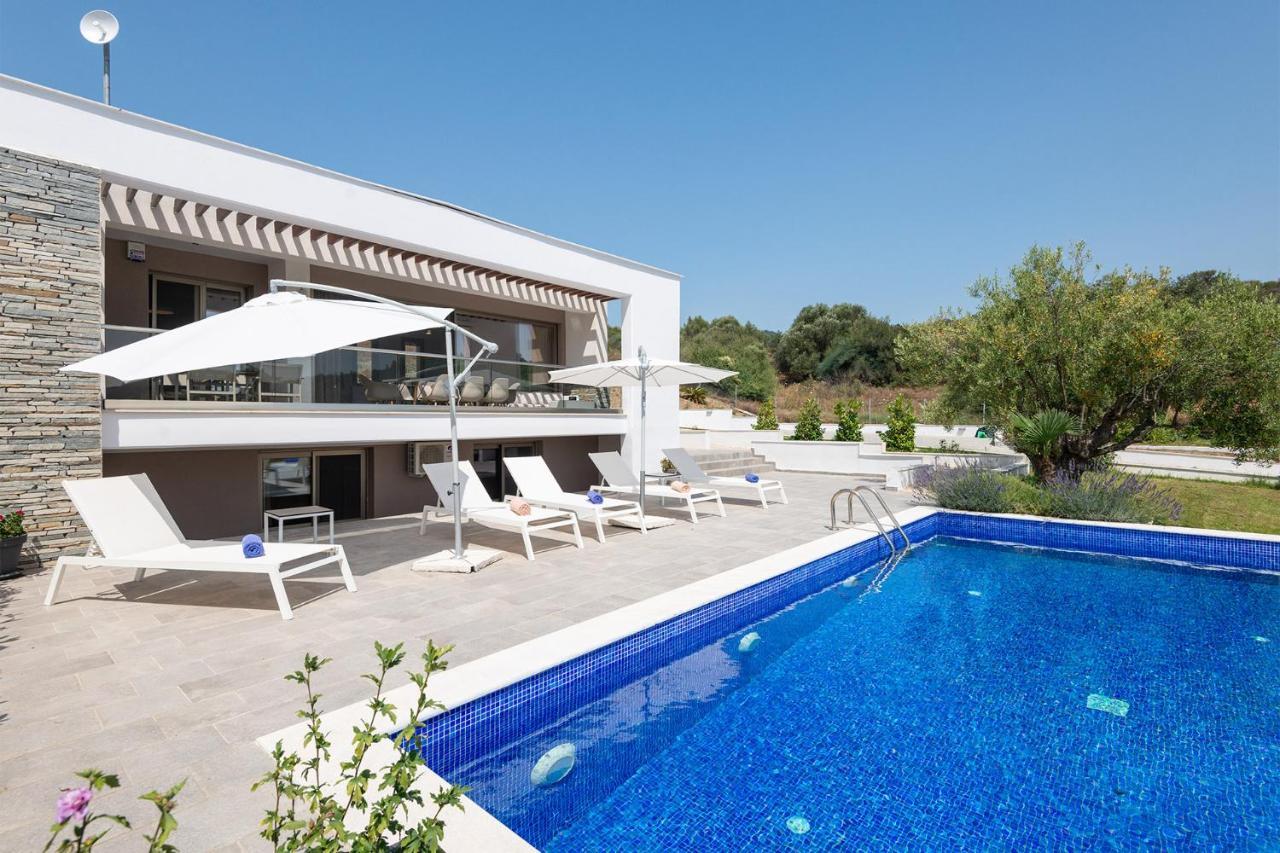 Afisia Villas 萨尔蒂 外观 照片