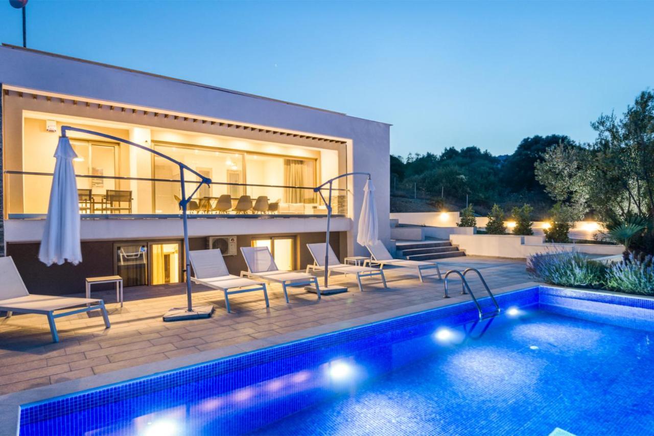 Afisia Villas 萨尔蒂 外观 照片