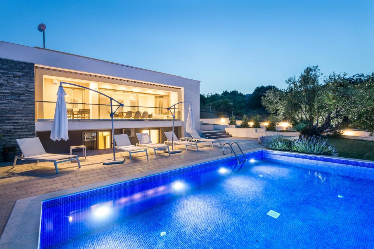 Afisia Villas 萨尔蒂 外观 照片